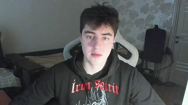 Snapshot of Knuckles17 chatting on January 2026 12:20:02 PM Knuckles17 online show from January 2026 12:20:02 PM