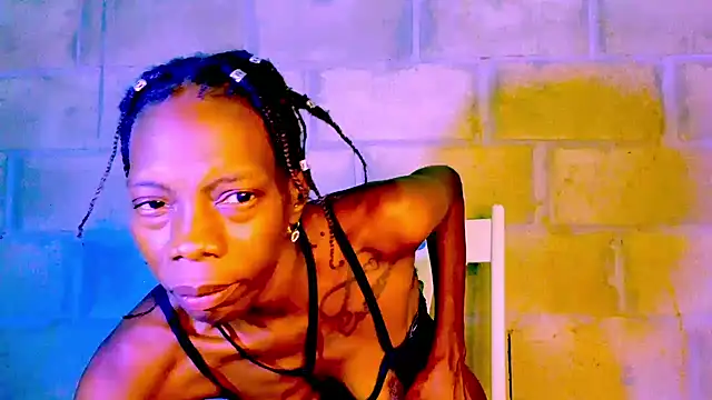 Snapshot of nzanizy chatting on January 2025 08:28:01 PM nzanizy online show from January 2025 08:28:01 PM