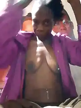 Snapshot of nzanizy chatting on September 2025 07:02:02 PM nzanizy online show from September 2025 07:02:02 PM