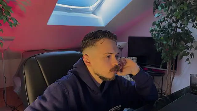 Snapshot of naked_psy chatting on February 2026 10:49:02 AM naked psy online show from February 2026 10:49:02 AM