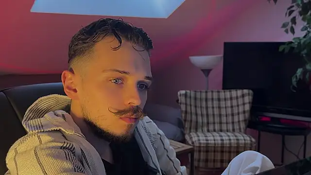 Snapshot of naked_psy chatting on February 2026 01:56:01 PM naked psy online show from February 2026 01:56:01 PM