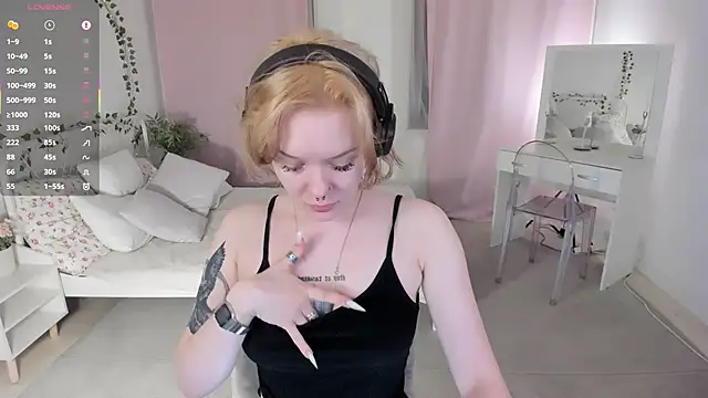 cyber whore  online show from April 2026 07:37:02 AM