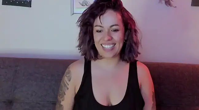 Snapshot of joan-star chatting on February 2025 01:36:01 AM joan-star online show from February 2025 01:36:01 AM