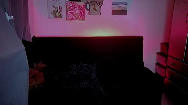 Snapshot of joan-star chatting on December 2025 10:13:01 AM joan-star online show from December 2025 10:13:01 AM