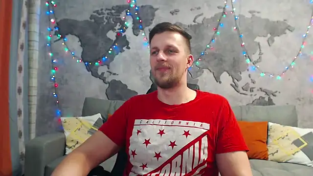 Snapshot of VikingChrisss chatting on December 2024 05:15:01 PM VikingChrisss online show from December 2024 05:15:01 PM