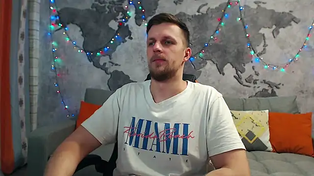 Snapshot of VikingChrisss chatting on December 2024 11:25:02 AM VikingChrisss online show from December 2024 11:25:02 AM