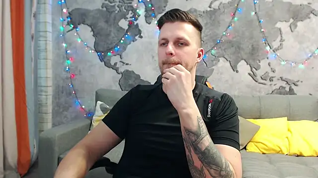 Snapshot of VikingChrisss chatting on January 2025 10:47:01 AM VikingChrisss online show from January 2025 10:47:01 AM