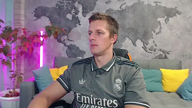 Snapshot of VikingChrisss chatting on November 2025 10:57:02 AM VikingChrisss online show from November 2025 10:57:02 AM