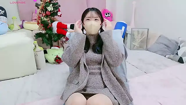 Snapshot of anchan_ chatting on December 2024 01:51:01 PM anchan online show from December 2024 01:51:01 PM