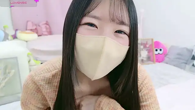 Snapshot of anchan_ chatting on December 2024 01:28:01 PM anchan online show from December 2024 01:28:01 PM