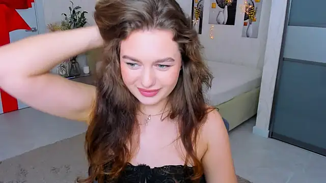 MiracleCurly online show from February 2025 01:11:01 PM