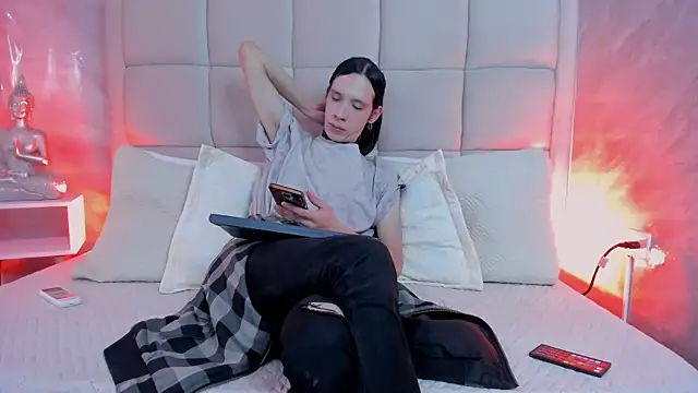 Hecatee 77 online show from November 2025 07:56:02 PM