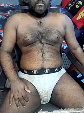 Rayansmith  online show from December 2025 10:50:01 PM