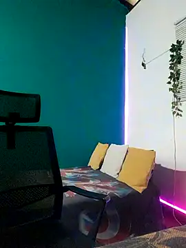 Rayansmith  online show from March 2026 12:12:02 PM