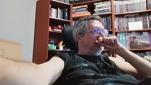 Snapshot of Mandra_is_a_whore chatting on September 2025 05:25:01 PM Mandra is a whore online show from September 2025 05:25:01 PM