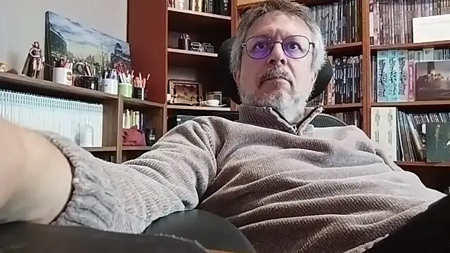 Snapshot of Mandra_is_a_whore chatting on September 2025 04:23:02 PM Mandra is a whore online show from September 2025 04:23:02 PM