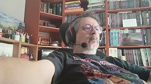 Snapshot of Mandra_is_a_whore chatting on October 2025 09:44:01 AM Mandra is a whore online show from October 2025 09:44:01 AM