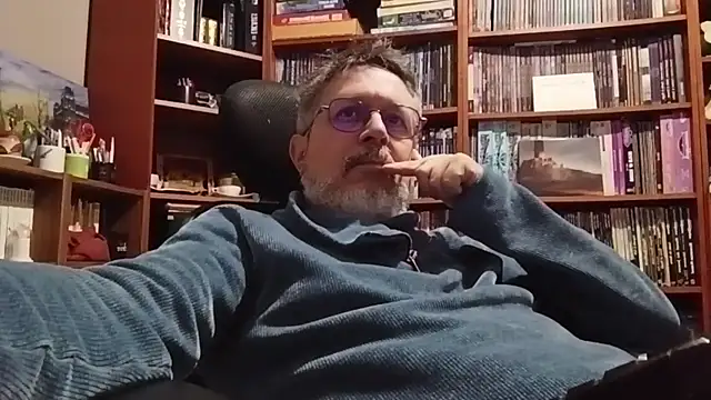 Snapshot of Mandra_is_a_whore chatting on December 2025 05:06:02 PM Mandra is a whore online show from December 2025 05:06:02 PM