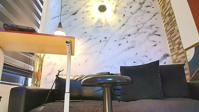 Snapshot of Sophie_LittleS chatting on December 2025 01:06:01 PM Sophie LittleS online show from December 2025 01:06:01 PM