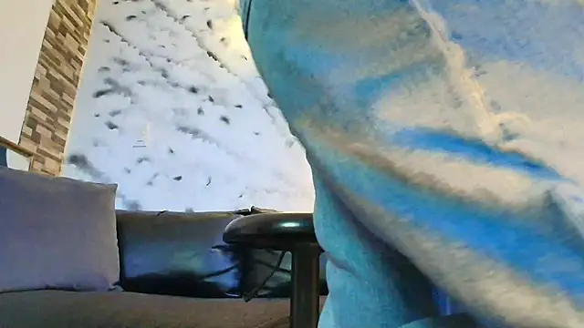 Snapshot of Sophie_LittleS chatting on December 2025 01:19:01 PM Sophie LittleS online show from December 2025 01:19:01 PM