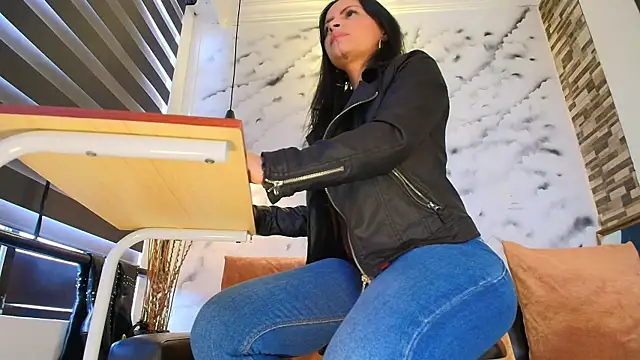 Snapshot of Sophie_LittleS chatting on February 2026 01:19:01 PM Sophie LittleS online show from February 2026 01:19:01 PM