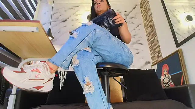 Snapshot of Sophie_LittleS chatting on March 2026 01:17:02 PM Sophie LittleS online show from March 2026 01:17:02 PM