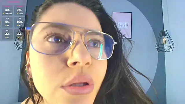 Snapshot of sarita_duque chatting on June 2026 12:31:02 PM sarita duque online show from June 2026 12:31:02 PM