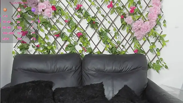 Snapshot of merlyna_goldens chatting on November 2025 01:05:01 AM merlyna goldens online show from November 2025 01:05:01 AM