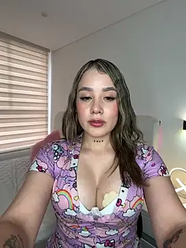 Snapshot of Zoe_olsen chatting on May 2026 08:36:01 PM Zoe olsen online show from May 2026 08:36:01 PM