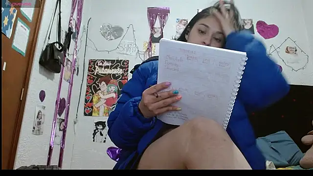 Snapshot of Saray_extrovert_ chatting on March 2025 04:17:02 AM Saray extrovert online show from March 2025 04:17:02 AM