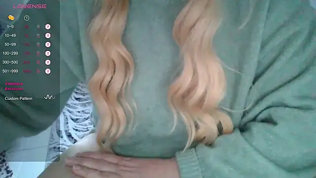 Snapshot of Impression222 chatting on January 2025 03:11:01 PM Impression222 online show from January 2025 03:11:01 PM