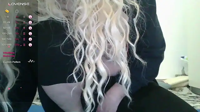 Snapshot of Impression222 chatting on February 2025 04:26:02 PM Impression222 online show from February 2025 04:26:02 PM