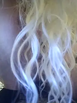 Snapshot of Impression222 chatting on March 2025 01:06:02 PM Impression222 online show from March 2025 01:06:02 PM