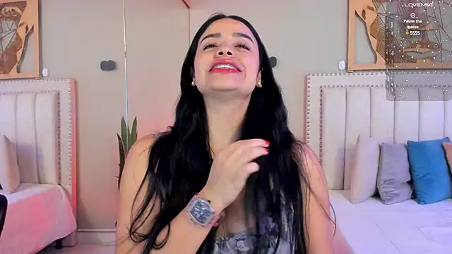 Snapshot of Paula_Desousa chatting on February 2025 10:39:01 PM Paula Desousa online show from February 2025 10:39:01 PM