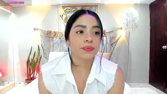 Snapshot of Paula_Desousa chatting on October 2025 07:38:02 PM Paula Desousa online show from October 2025 07:38:02 PM