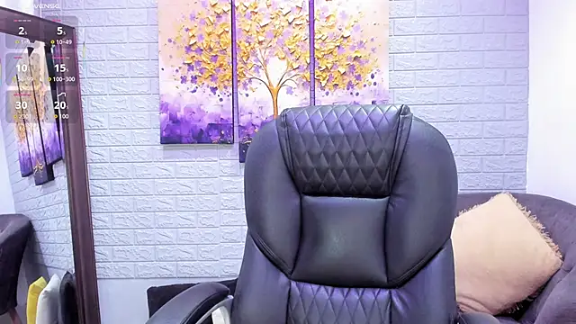 Snapshot of Paula_Desousa chatting on November 2025 07:28:01 PM Paula Desousa online show from November 2025 07:28:01 PM