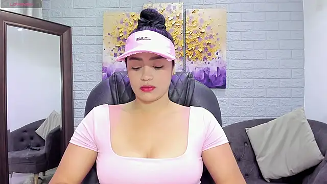 Paula Desousa online show from December 2025 07:33:02 PM