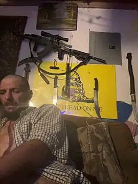 Snapshot of 420rickie420 chatting on December 2024 04:38:02 AM 420rickie420 online show from December 2024 04:38:02 AM