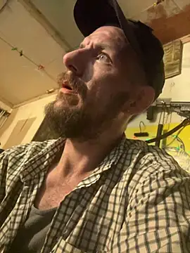 Snapshot of 420rickie420 chatting on December 2024 10:34:02 PM 420rickie420 online show from December 2024 10:34:02 PM