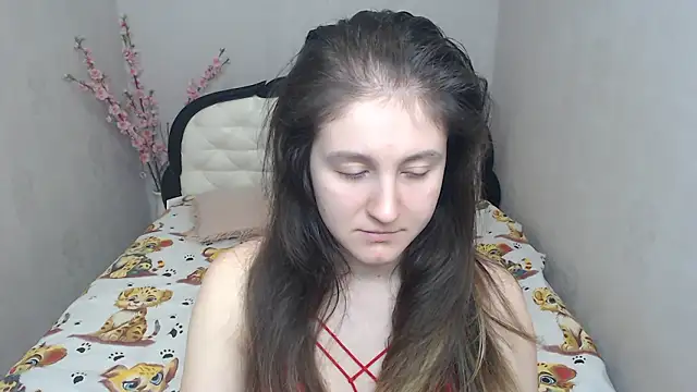 Holliy Cooper online show from March 2026 09:26:01 AM