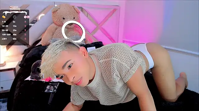 Snapshot of Austin_connor_ chatting on January 2025 12:05:02 AM Austin connor online show from January 2025 12:05:02 AM