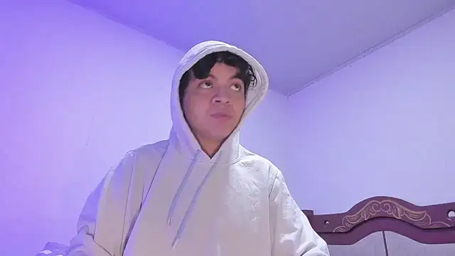 Snapshot of Lucaas_King chatting on January 2025 01:58:01 PM Lucaas King online show from January 2025 01:58:01 PM