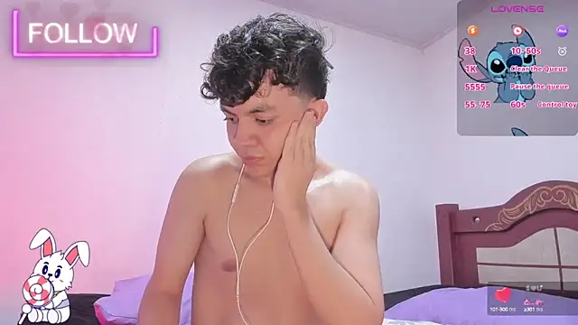 Snapshot of Lucaas_King chatting on February 2025 01:02:02 AM Lucaas King online show from February 2025 01:02:02 AM