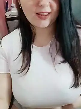 ErikaVlovely online show from December 2024 05:23:01 AM