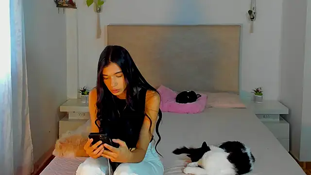 katt pelaez online show from February 2026 08:51:02 PM