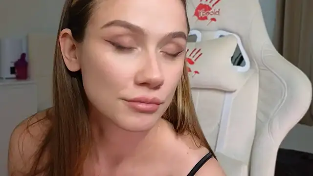 Snapshot of Madi_soon chatting on February 2025 05:36:01 PM Madi soon online show from February 2025 05:36:01 PM