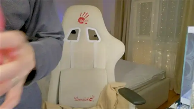 Snapshot of Madi_soon chatting on October 2025 05:06:02 PM Madi soon online show from October 2025 05:06:02 PM