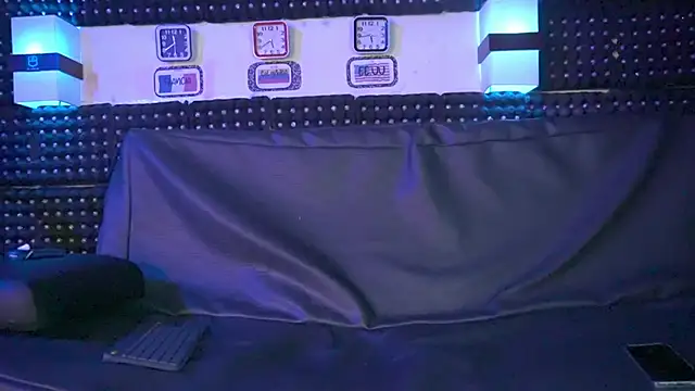 Snapshot of Dulce_yors chatting on December 2024 10:42:02 PM Dulce yors online show from December 2024 10:42:02 PM