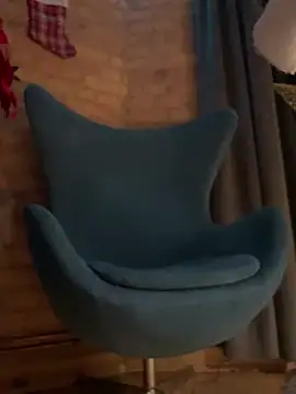 Snapshot of Demona696 chatting on December 2024 05:21:02 PM Demona696 online show from December 2024 05:21:02 PM