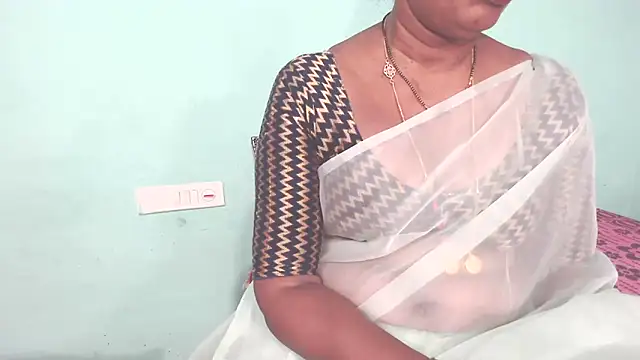 Snapshot of shrutitelugu69 chatting on April 2026 04:44:01 PM shrutitelugu69 online show from April 2026 04:44:01 PM